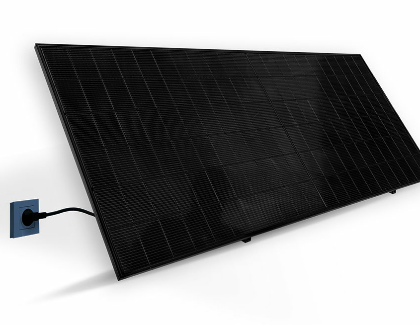 Panneau Kit Solaire avec Pied branché sur prise électrique - Boutique Kit Solaire